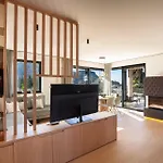 Olivida Villa *