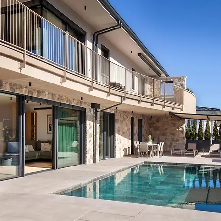 Villa Olivida Garda (Verona)