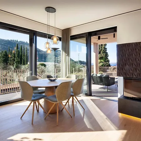 Villa Olivida Garda (Verona)